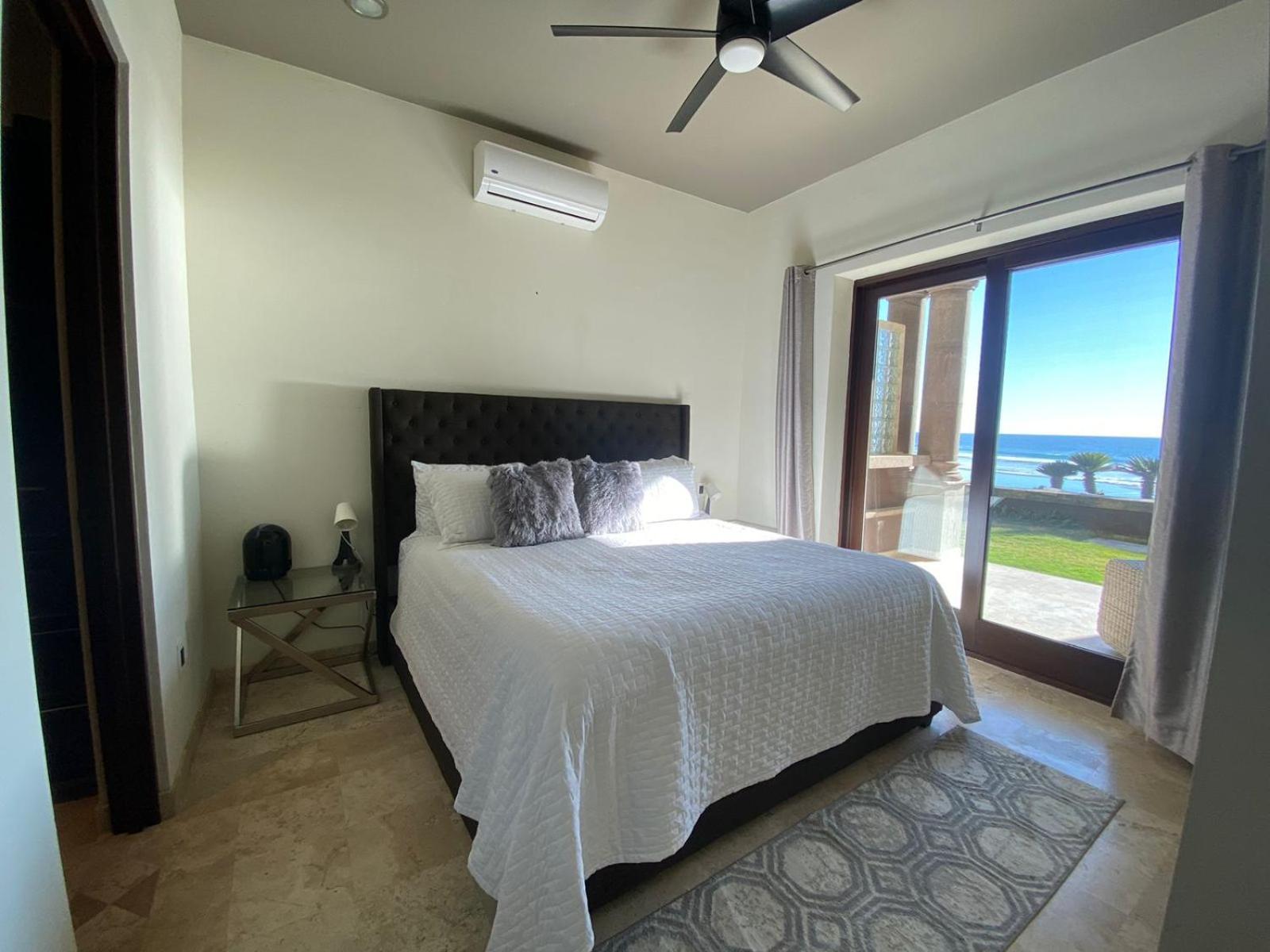 Luxury Oceanfront Condo On Cerritos Beach San Carlos  エクステリア 写真